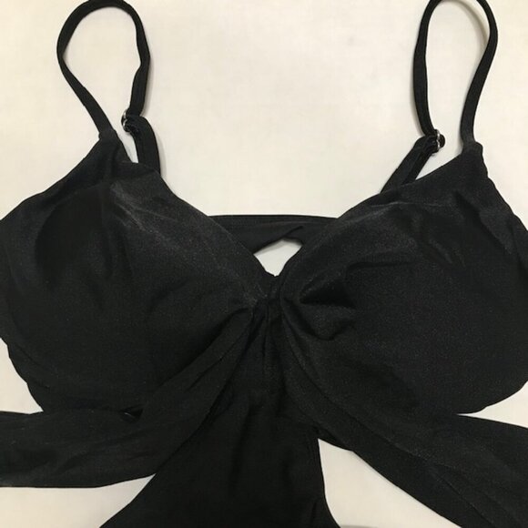 NWT Cupshe Women's Mollie Black Crisscross Tie Back One Piece Swimsuit Medium - Picture 4 of 11